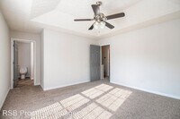 3903 Riverside Pkwy photo'