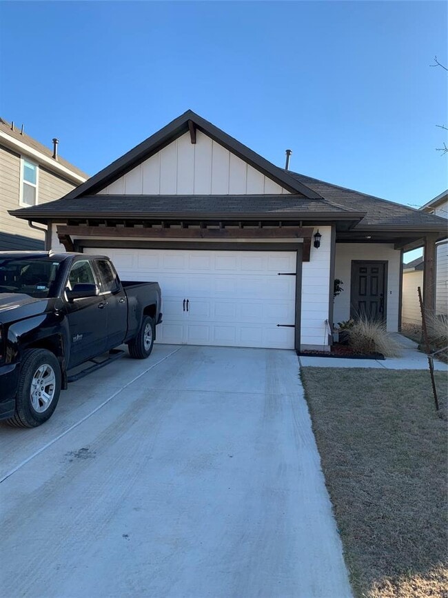 property at 2420 Danbury Ln