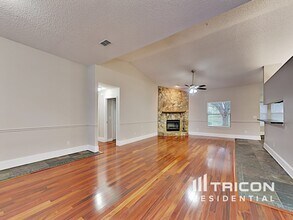 477 Federal Hill Rd in Orange Park, FL - Building Photo - Building Photo