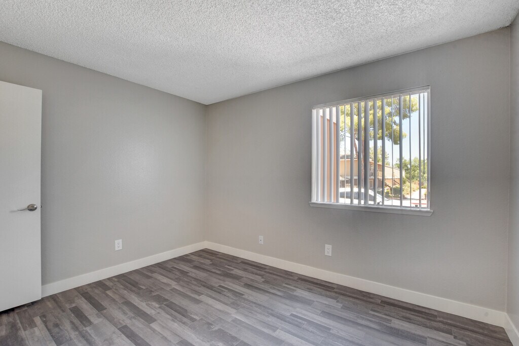 Rosewood Park Las Vegas, NV Apartments