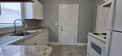1300 Prescott St S in St. Petersburg, FL - Building Photo - Building Photo