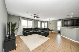 1601 Bel Riposo Ln in League City, TX - Building Photo - Building Photo