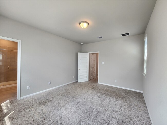 1513 Lakeline Oak Dr