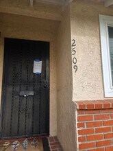 2509 W 109th St in Inglewood, CA - Building Photo - Building Photo
