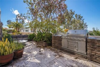 2602 E 20th St in Signal Hill, CA - Building Photo - Building Photo