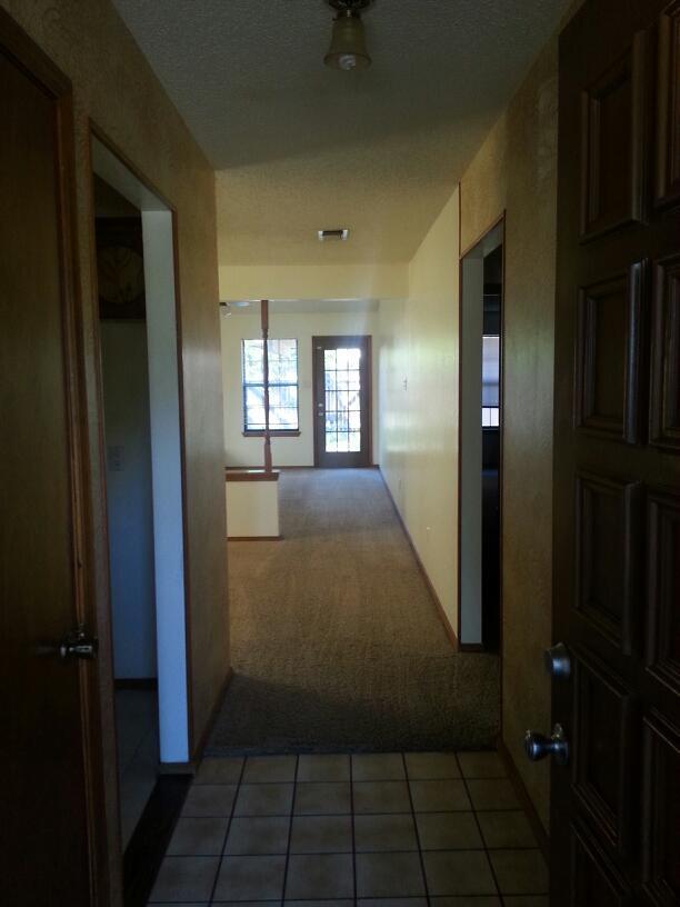 1033 W Poe St in Roswell, NM - Building Photo - Building Photo