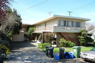 1950 Rose St in Berkeley, CA - Building Photo