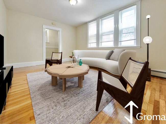 122 Gladstone St, Unit #1 in Boston, MA - Building Photo - Building Photo