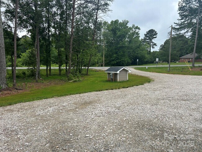 6962 NC-27 in Vale, NC - Building Photo - Building Photo