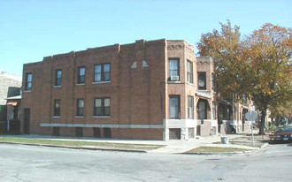 4450-58 Congress Apartments