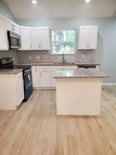 6815 Sidney St in Houston, TX - Building Photo - Building Photo