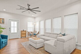 14943 Leeward Dr in Corpus Christi, TX - Building Photo - Building Photo