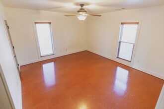 50 S School Ave, Unit 3 in Fayetteville, AR - Building Photo - Building Photo