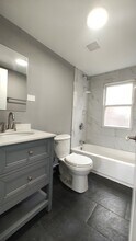 3013 S Haynes Ct in Chicago, IL - Building Photo - Building Photo
