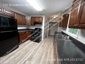 130 Rosewood Dr in Dallas, GA - Building Photo - Building Photo