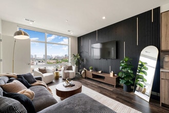 1122 W Chicago Ave, Unit SI ID1244961P in Chicago, IL - Building Photo - Building Photo