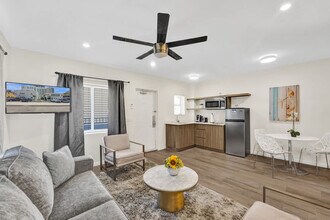 3020 Seville St, Unit SI ID1503974P in Fort Lauderdale, FL - Building Photo - Building Photo