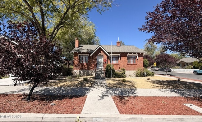 property at 541 Thoma St