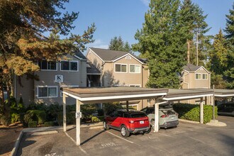 Juanita Crest Condominium in Kirkland, WA - Building Photo - Building Photo