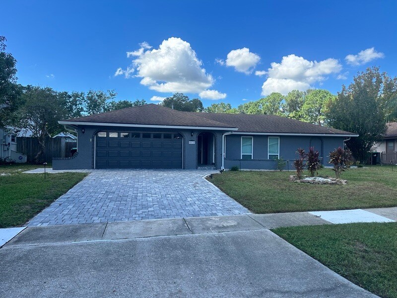 8010 Dorsel Ct in Orlando, FL - Building Photo