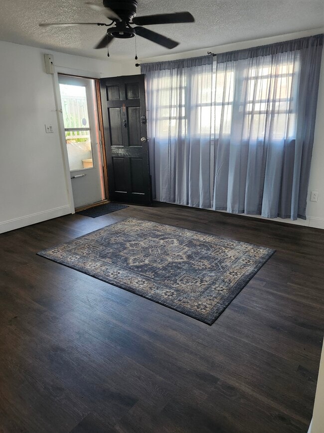 30 Glendale Ave, Unit Donna in Edison, NJ - Building Photo - Building Photo