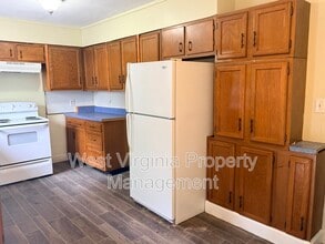 112 Mason St in Beckley, WV - Building Photo - Building Photo