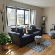 331 Cricket Ln, Unit 331A in Woodbridge Township, NJ - Building Photo - Building Photo