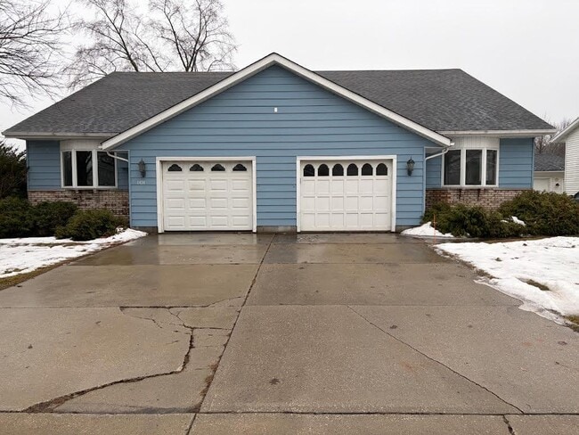 property at 1426 Hazelwood Ln