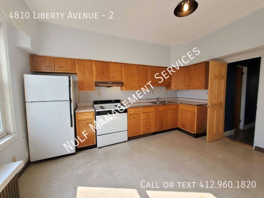 4810 Liberty Ave-Unit -2 in Pittsburgh, PA - Building Photo