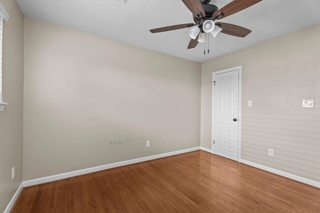 10030 Haddington Dr