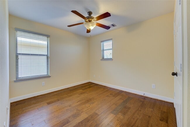 26311 Parkman Grove Dr