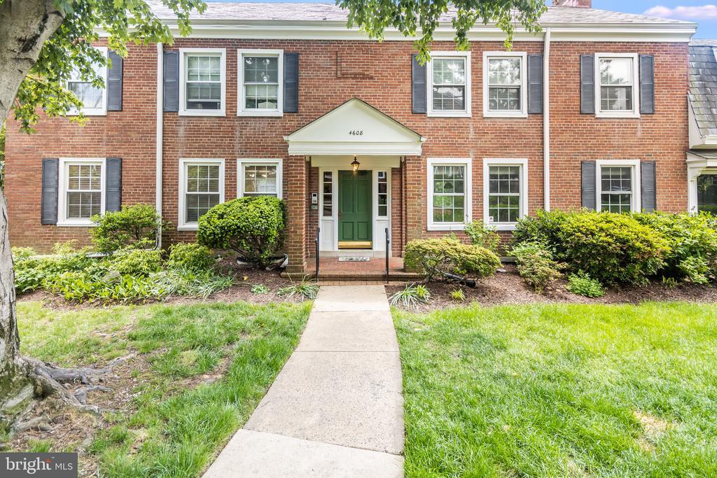 4608 31st Rd S in Arlington, VA - Building Photo