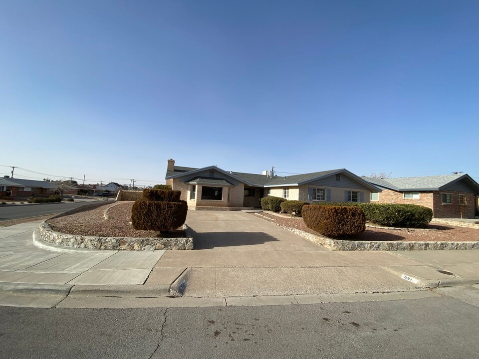 521 Balboa Rd in El Paso, TX - Building Photo