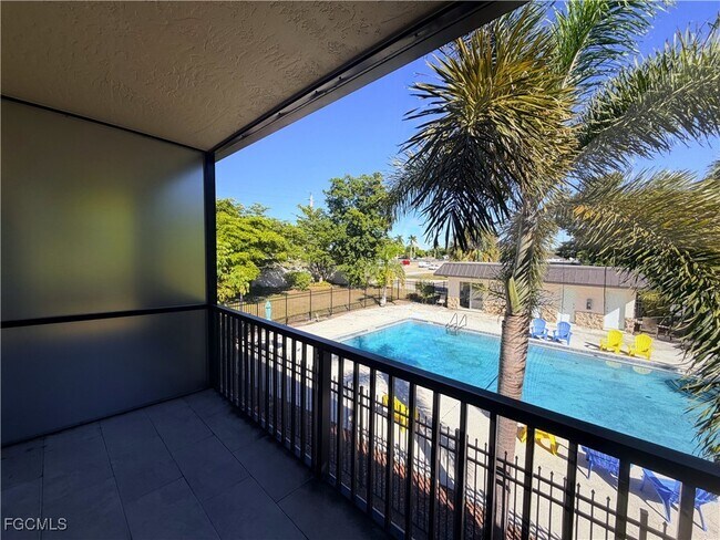 property at 1560 Colonial Blvd