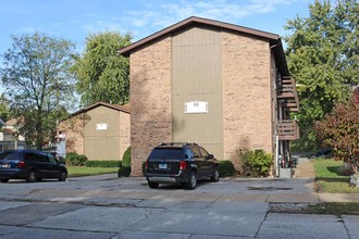 Brede Manor in Belleville, IL - Building Photo - Other