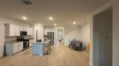 2512 Hackamore Dr in Leander, TX - Building Photo - Building Photo