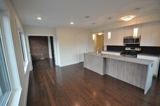 659 Massachusetts Ave, Unit 6 in Boston, MA - Building Photo - Building Photo