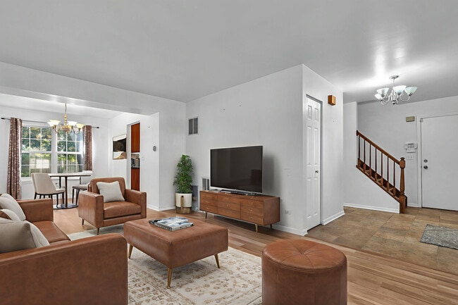 72 Wilton Ln in Mundelein, IL - Building Photo - Building Photo