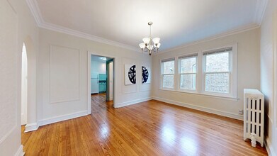 6738 N Rockwell St in Chicago, IL - Building Photo - Building Photo