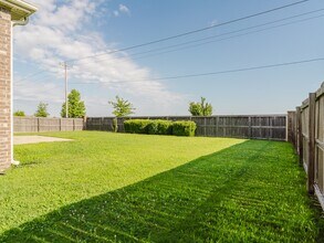 1500 SW Wisteria Ave in Bentonville, AR - Building Photo - Building Photo