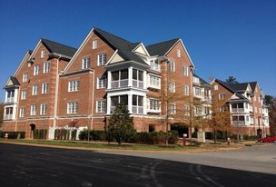Eaglescliffe Dr in Williamsburg, VA - Building Photo