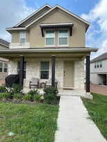 180 Glass Mountains Wy in Dripping Springs, TX - Building Photo