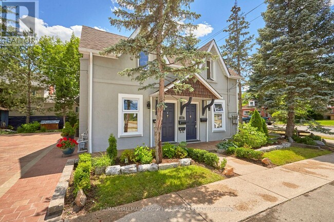 property at 77 Victoria St