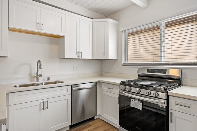 property at 524 Dana St