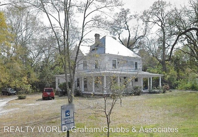 1003 W Church St in Laurinburg, NC - Building Photo - Building Photo