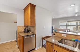 2818 S Winston Ave in Tulsa, OK - Building Photo - Building Photo