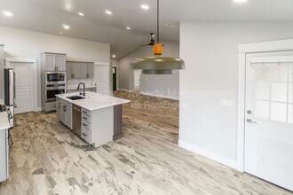 6904 Jasper Dr in Spokane, WA - Building Photo - Building Photo