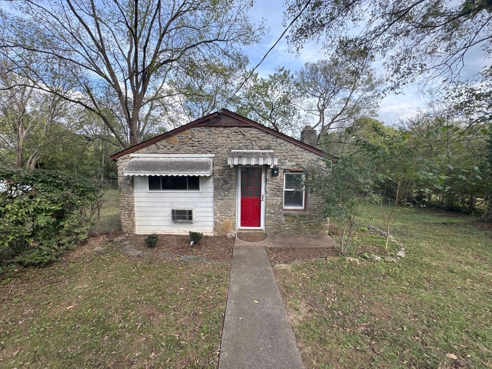 4914 Inglewood Ct in Nashville, TN - Building Photo