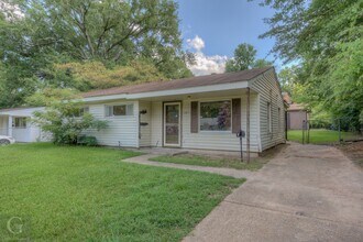 3051 Amherst St in Shreveport, LA - Building Photo - Building Photo