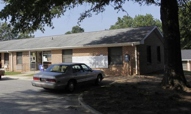 Northgate Manor Apartments in Greer, SC - Building Photo - Building Photo